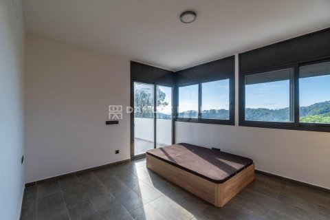 Hus till salu i Lloret de Mar, Girona, Spanien 4 sovrum, 200 kvm. Nr. 177207 - foto 11