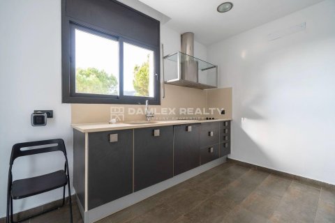 Hus till salu i Lloret de Mar, Girona, Spanien 4 sovrum, 200 kvm. Nr. 177207 - foto 8