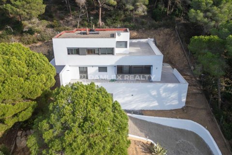 Hus till salu i Lloret de Mar, Girona, Spanien 4 sovrum, 200 kvm. Nr. 177207 - foto 4
