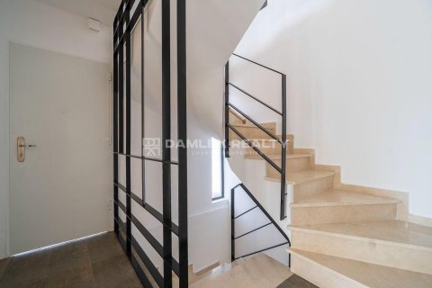 Hus till salu i Lloret de Mar, Girona, Spanien 4 sovrum, 200 kvm. Nr. 177207 - foto 10