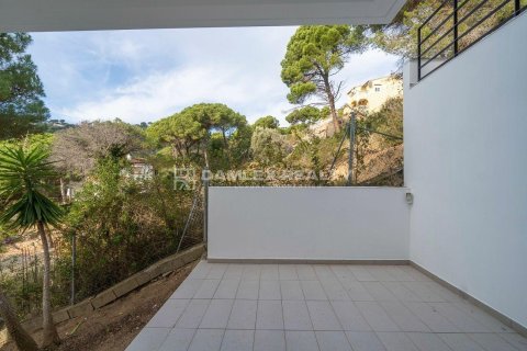 Hus till salu i Lloret de Mar, Girona, Spanien 4 sovrum, 200 kvm. Nr. 177207 - foto 20