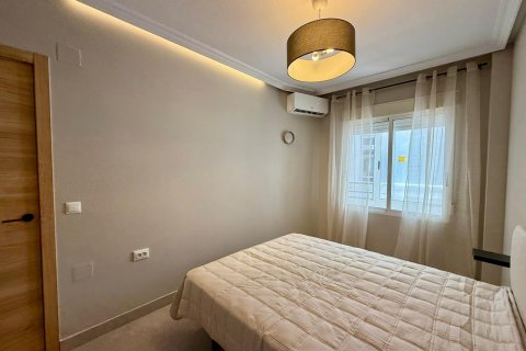 Apartamento en venta en Torrevieja, Alicante, España 2 dormitorios, 80 m2 No. 178168 - foto 19