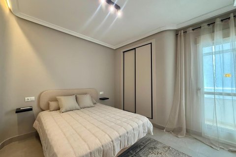 Продажа квартиры в Торревьеха, Аликанте, Испания 2 спальни, 80м2 №178168 - фото 27