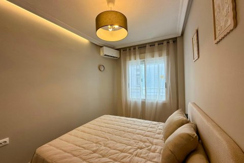 Продажа квартиры в Торревьеха, Аликанте, Испания 2 спальни, 80м2 №178168 - фото 20