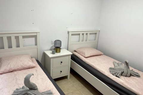 Apartment for sale in Torrevieja, Alicante, Spain 2 bedrooms,  No. 144360 - photo 15