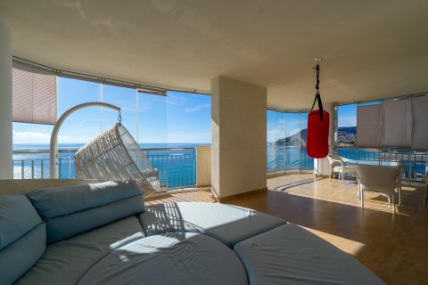 Apartment for sale in Calpe, Alicante, Spain 4 bedrooms, 210 sq.m. No. 144359 - photo 1