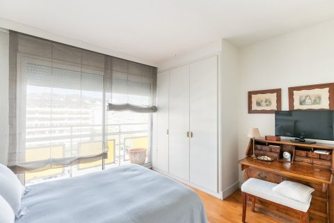 Dzīvoklis pārdošanā Barcelona, Spānijā 4 istabas, Nr. 141000 - attēls 18