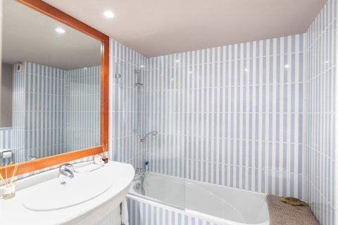 Dzīvoklis pārdošanā Barcelona, Spānijā 4 istabas, Nr. 141000 - attēls 19