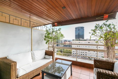 Dzīvoklis pārdošanā Barcelona, Spānijā 4 istabas, Nr. 141000 - attēls 7