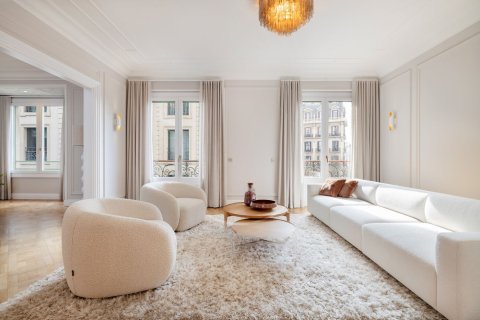 Lägenhet till salu i Barcelona, Spanien 3 sovrum, Nr. 140999 - foto 1