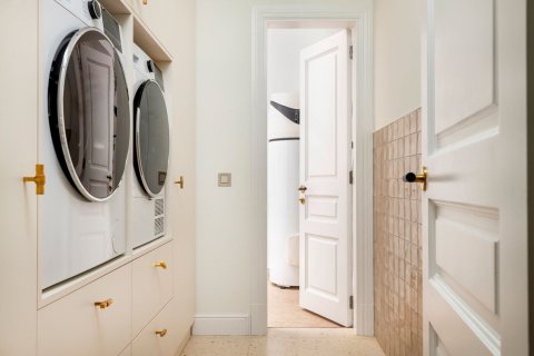 Lägenhet till salu i Barcelona, Spanien 3 sovrum, Nr. 140999 - foto 26