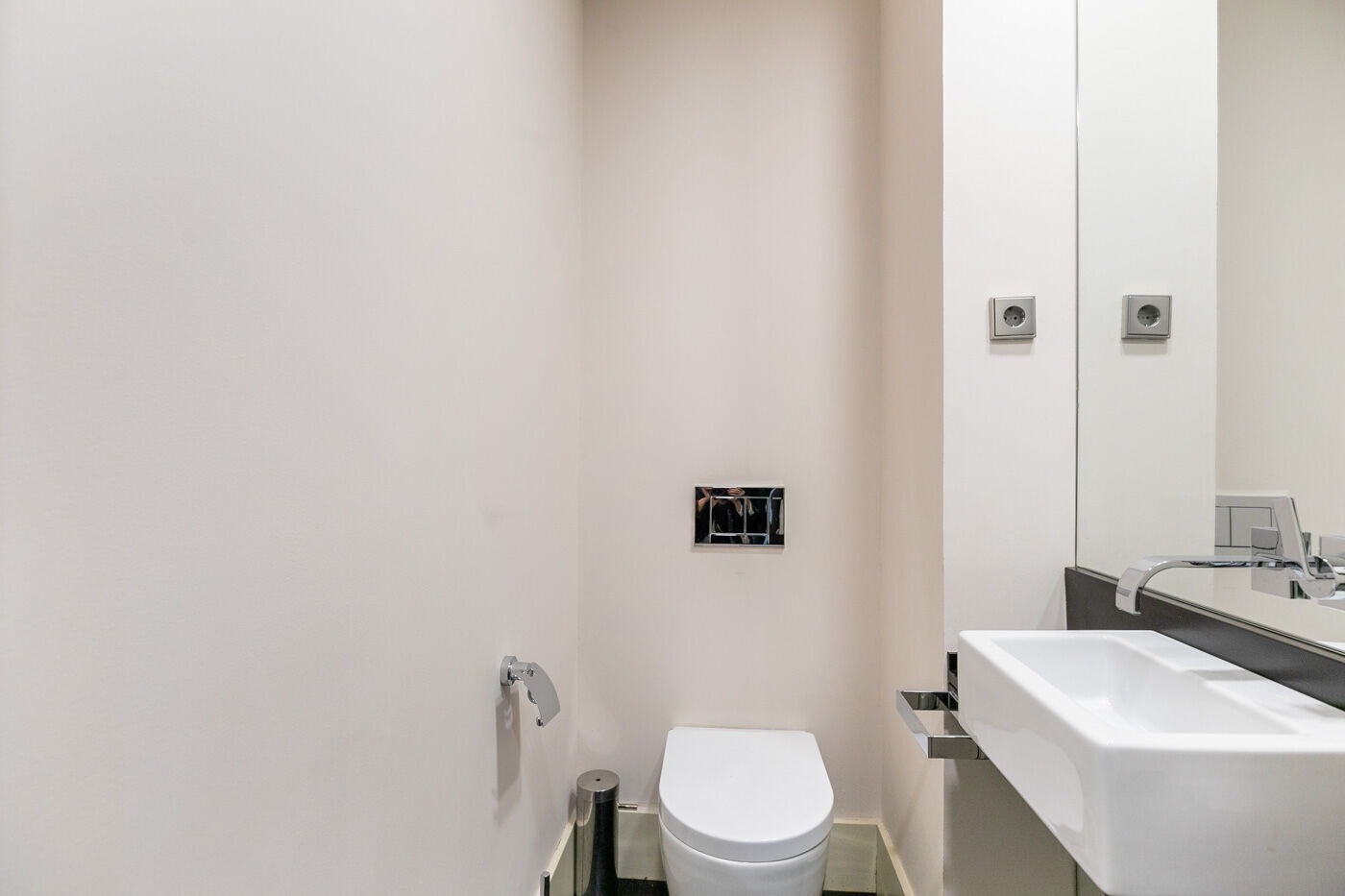 Apartment in Barcelona, Spain 3 bedrooms,  No. 141001