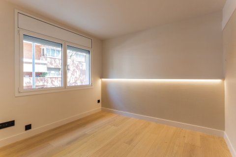 Apartment à vendre à Barcelona, Espagne, 5 chambres, No. 140998 - photo 23