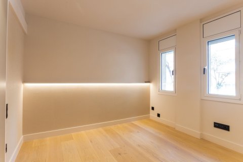 Apartment à vendre à Barcelona, Espagne, 5 chambres, No. 140998 - photo 29