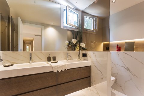 Apartment à vendre à Barcelona, Espagne, 5 chambres, No. 140998 - photo 21