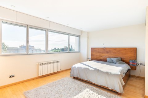 Apartamento en venta en Barcelona, España 5 dormitorios, No. 140996 - foto 10