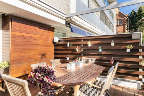 Apartamento en venta en Barcelona, España 5 dormitorios, No. 140996 - foto 24