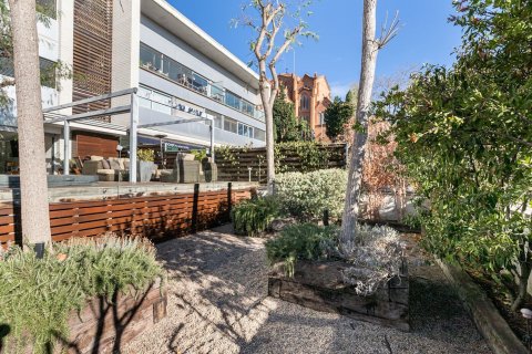 Apartamento en venta en Barcelona, España 5 dormitorios, No. 140996 - foto 28