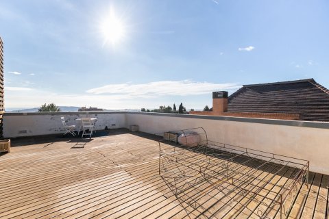 Apartamento en venta en Barcelona, España 5 dormitorios, No. 140996 - foto 16