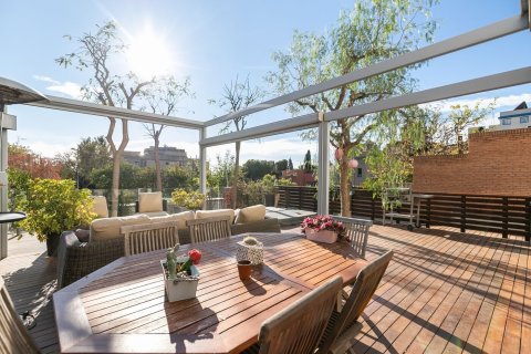 Apartamento en venta en Barcelona, España 5 dormitorios, No. 140996 - foto 6