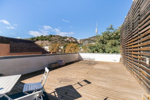 Apartamento en venta en Barcelona, España 5 dormitorios, No. 140996 - foto 15