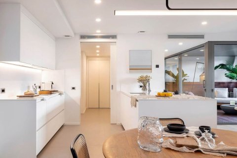 Lägenhet till salu i Barcelona, Spanien 4 sovrum, Nr. 141002 - foto 4