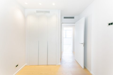 Lägenhet till salu i Barcelona, Spanien 4 sovrum, Nr. 141002 - foto 16