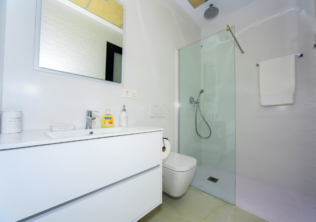 Apartamento en Los Altos, Alicante, España 2 dormitorios, 75 m2 No. 144704