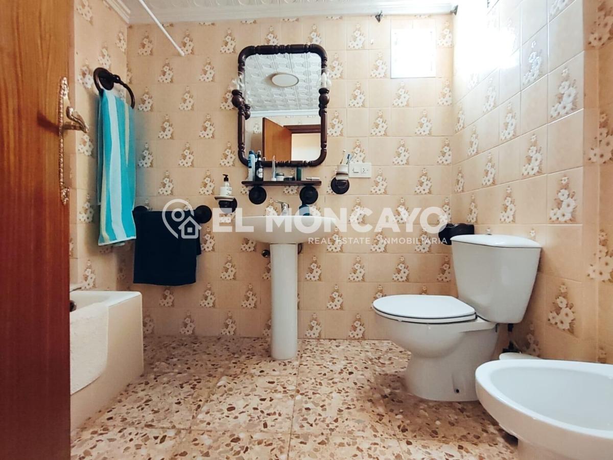 Apartment in Guardamar del Segura, Alicante, Spain 4 bedrooms, 148 sq.m. No. 183768