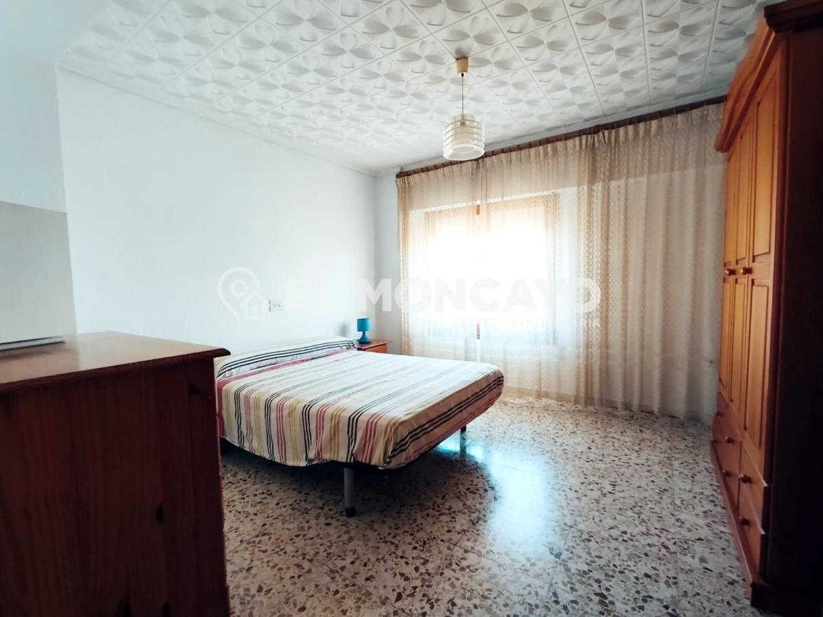Apartment in Guardamar del Segura, Alicante, Spain 4 bedrooms, 148 sq.m. No. 183768