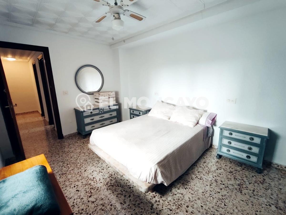Apartment in Guardamar del Segura, Alicante, Spain 4 bedrooms, 148 sq.m. No. 183768