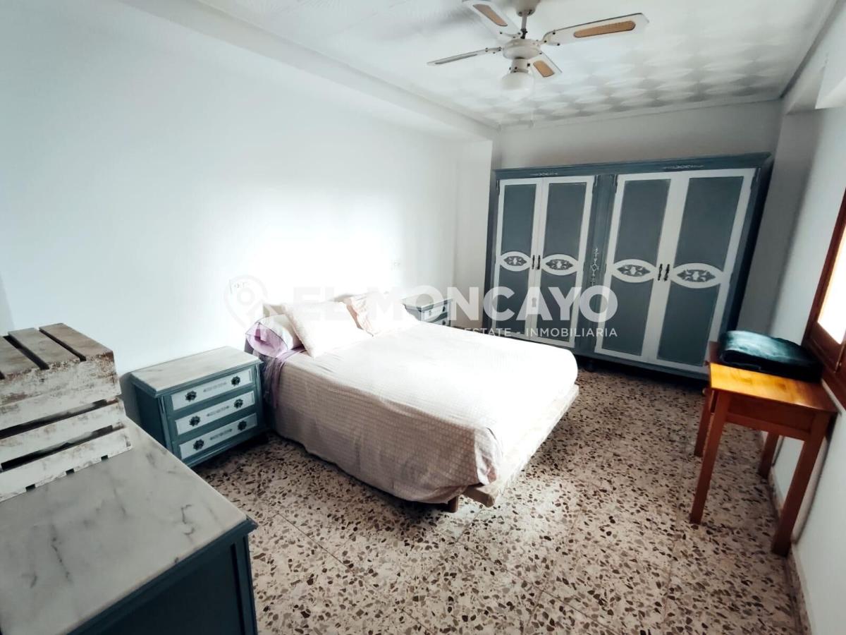 Apartment in Guardamar del Segura, Alicante, Spain 4 bedrooms, 148 sq.m. No. 183768