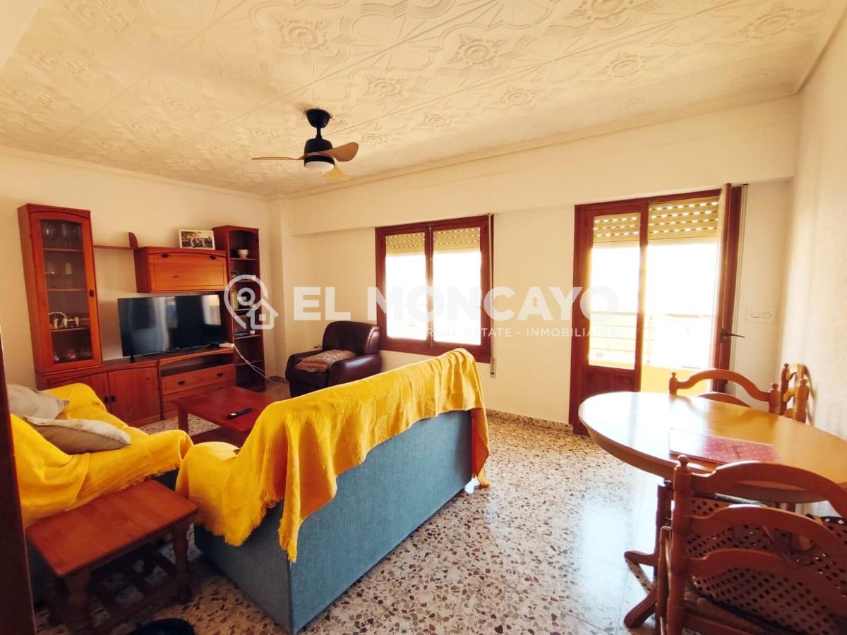 Apartment in Guardamar del Segura, Alicante, Spain 4 bedrooms, 148 sq.m. No. 183768