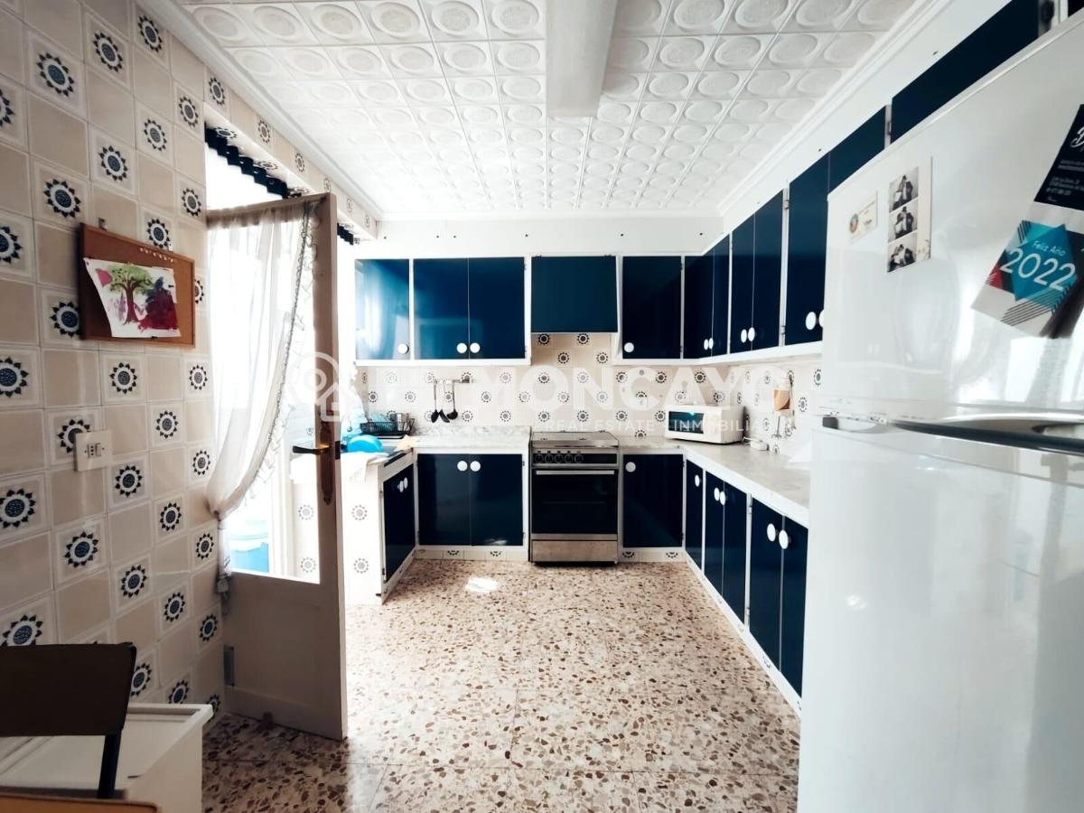 Apartment in Guardamar del Segura, Alicante, Spain 4 bedrooms, 148 sq.m. No. 183768