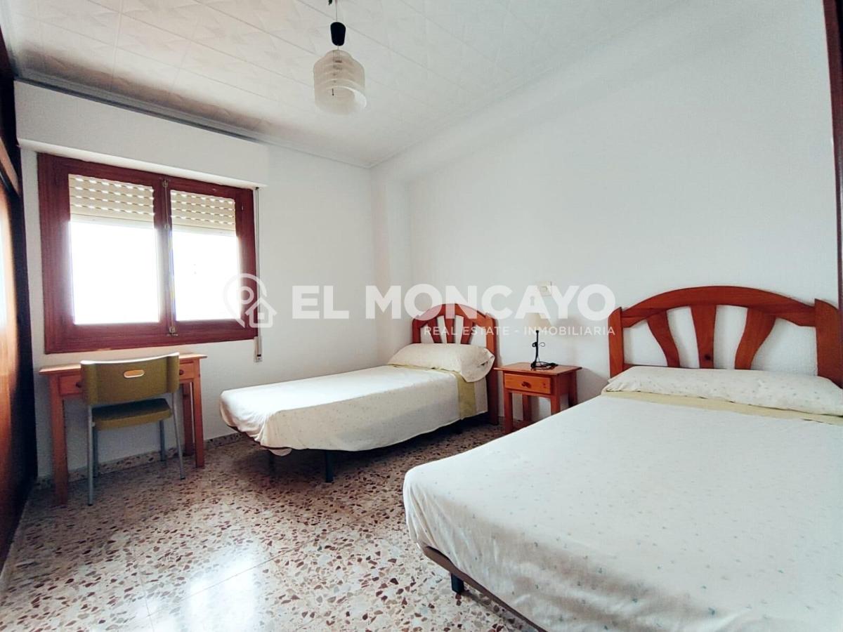 Apartment in Guardamar del Segura, Alicante, Spain 4 bedrooms, 148 sq.m. No. 183768
