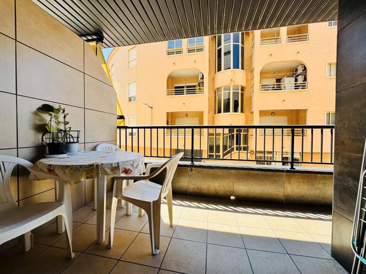Appartamento a La Mata, Alicante, Spagna 2 camere da letto, 58 mq. N° 183766
