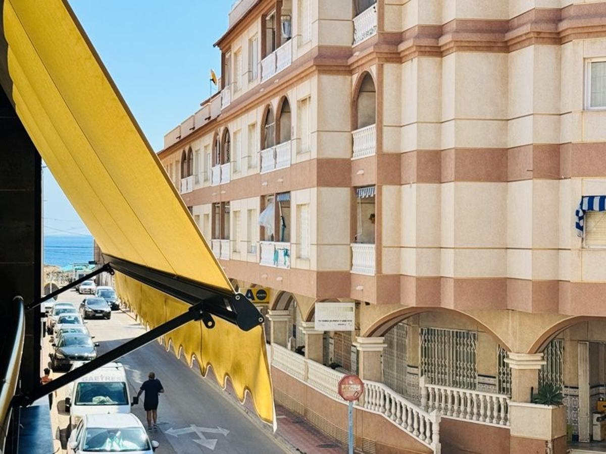 Appartamento a La Mata, Alicante, Spagna 2 camere da letto, 58 mq. N° 183766