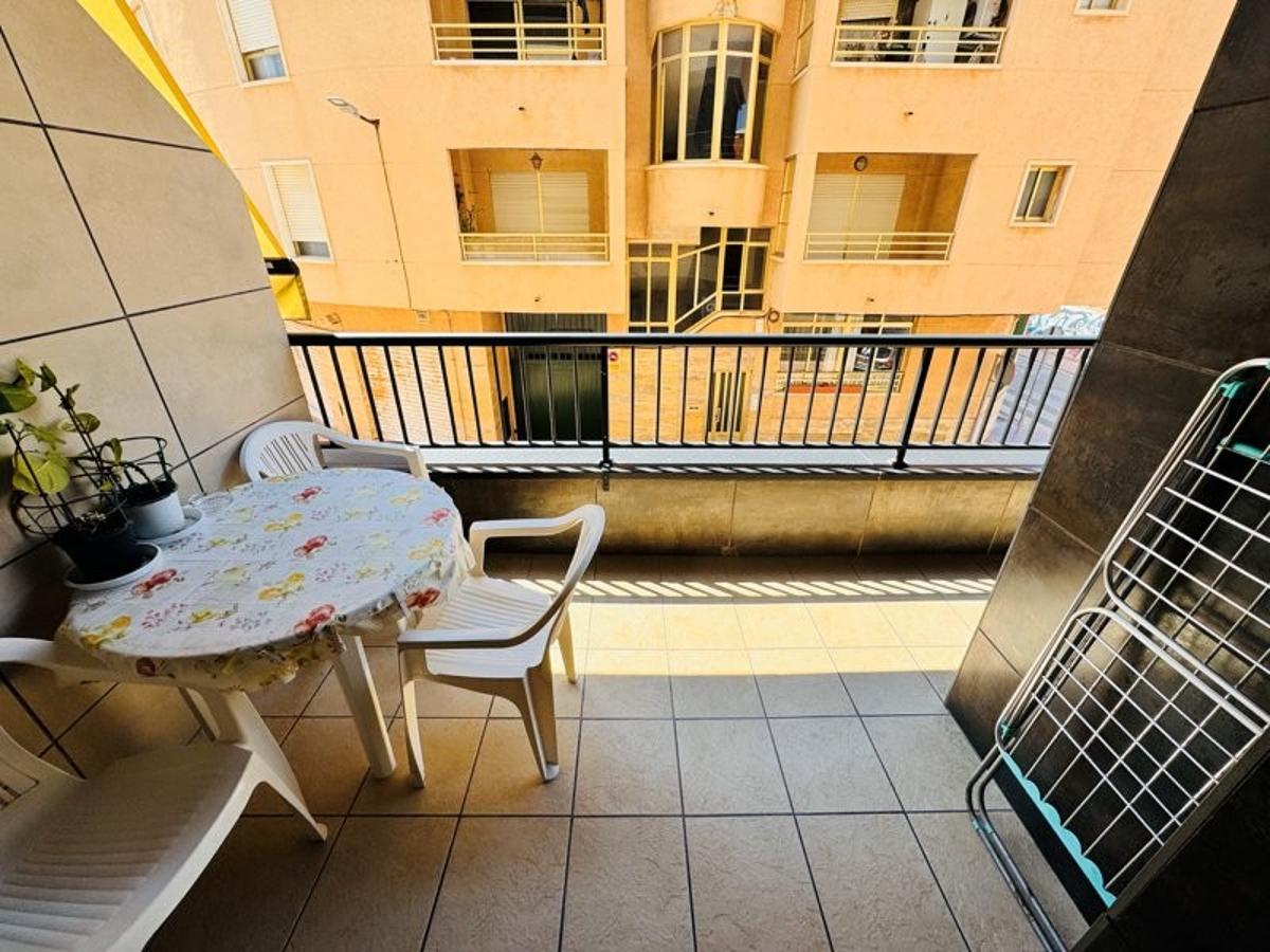 Appartamento a La Mata, Alicante, Spagna 2 camere da letto, 58 mq. N° 183766