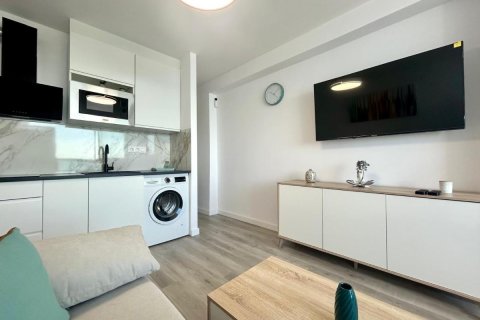 Apartment for sale in Torrevieja, Alicante, Spain 1 bedroom, 34 sq.m. No. 183764 - photo 3
