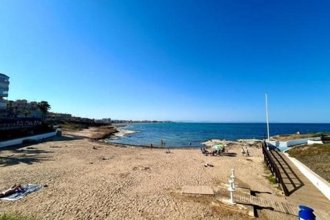 Apartment for sale in Torrevieja, Alicante, Spain 1 bedroom, 34 sq.m. No. 183764 - photo 17