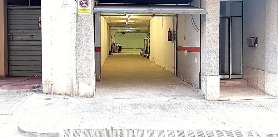 Proprietà commerciale a Terrassa, Barcelona, Spagna 228 mq. N° 185976
