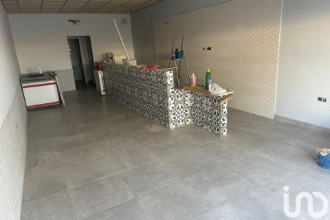 Продажа коммерческой недвижимости в Лепе, Уэльва, Испания 63м2 №185972 - фото 3