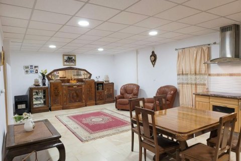 Kommersiell fastighet till salu i Almoradi, Alicante, Spanien 2 sovrum, 905 kvm. Nr. 140377 - foto 11