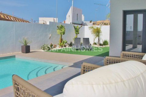 Villa for sale in Rojales, Alicante, Spain 3 bedrooms, 120 sq.m. No. 144610 - photo 4