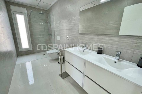 Villa for sale in Rojales, Alicante, Spain 3 bedrooms, 120 sq.m. No. 144610 - photo 19