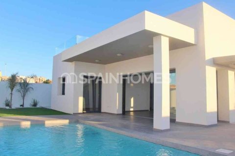 Villa i Rojales, Alicante, Spanien 3 sovrum, 120 kvm. Nr. 144610