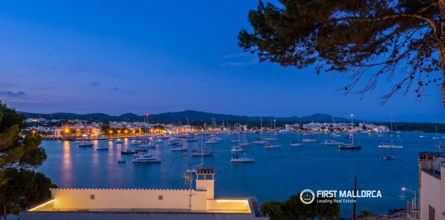Penthouse in Portocolom, Mallorca, Spain 3 bedrooms, 179 sq.m. No. 179454