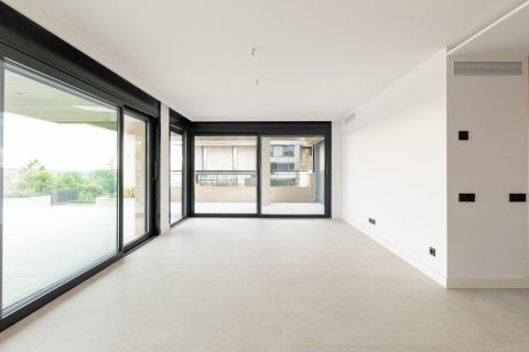 House for rent in Barcelona, Spain 5 bedrooms, No. 141056 - photo 9