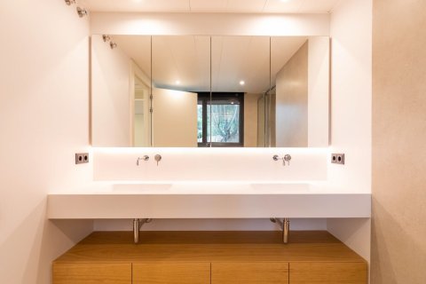 House for rent in Barcelona, Spain 5 bedrooms, No. 141056 - photo 5