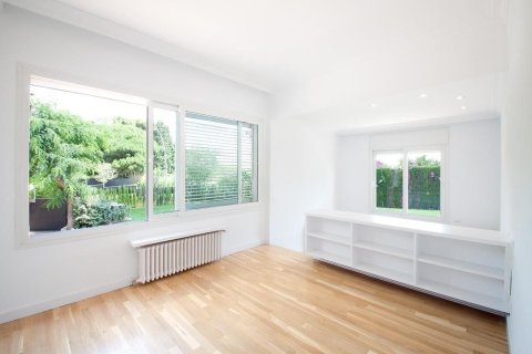 House for rent in Barcelona, Spain 7 bedrooms,  No. 141055 - photo 7